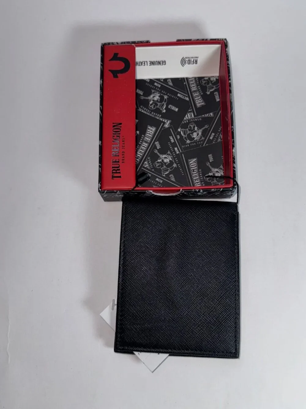 TRUE RELIGION Black Leather Bifold Wallet Logo Boxed RFID Gift for Men NWT